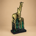 Luxury Giraffe Family Resin Showpiece for Home Decor