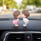 Mini Kissing Couple Resin Showpiece Romantic Love Figurine