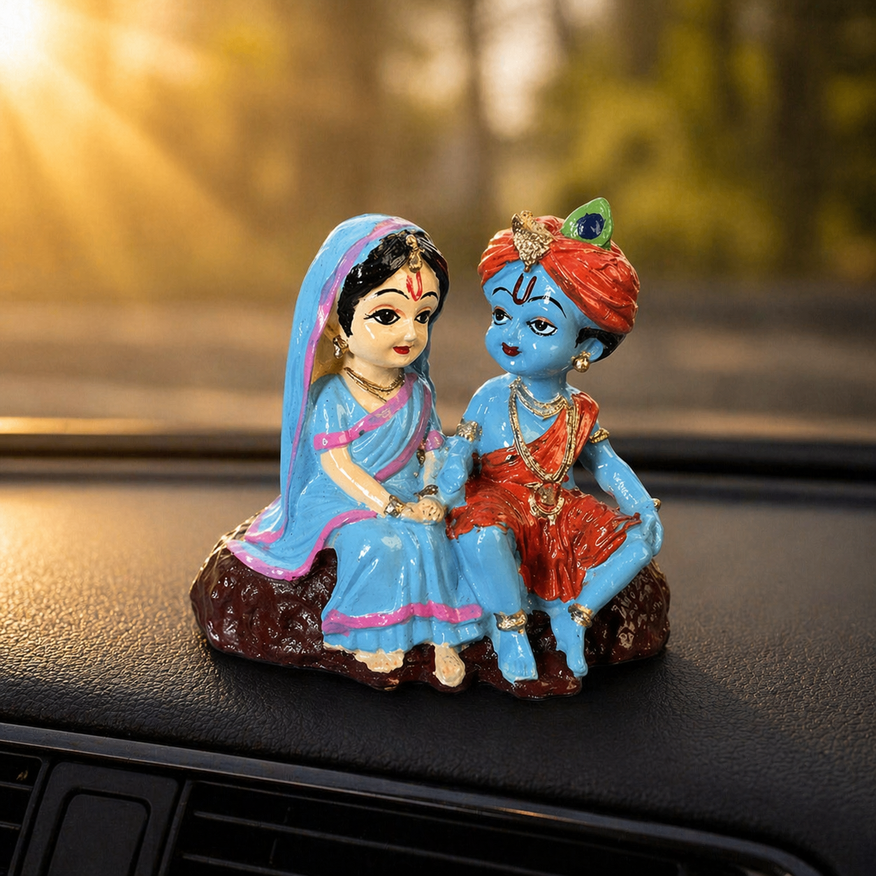 Radha Krishna Resin Idol – Cute Divine Couple Spiritual Décor Statue