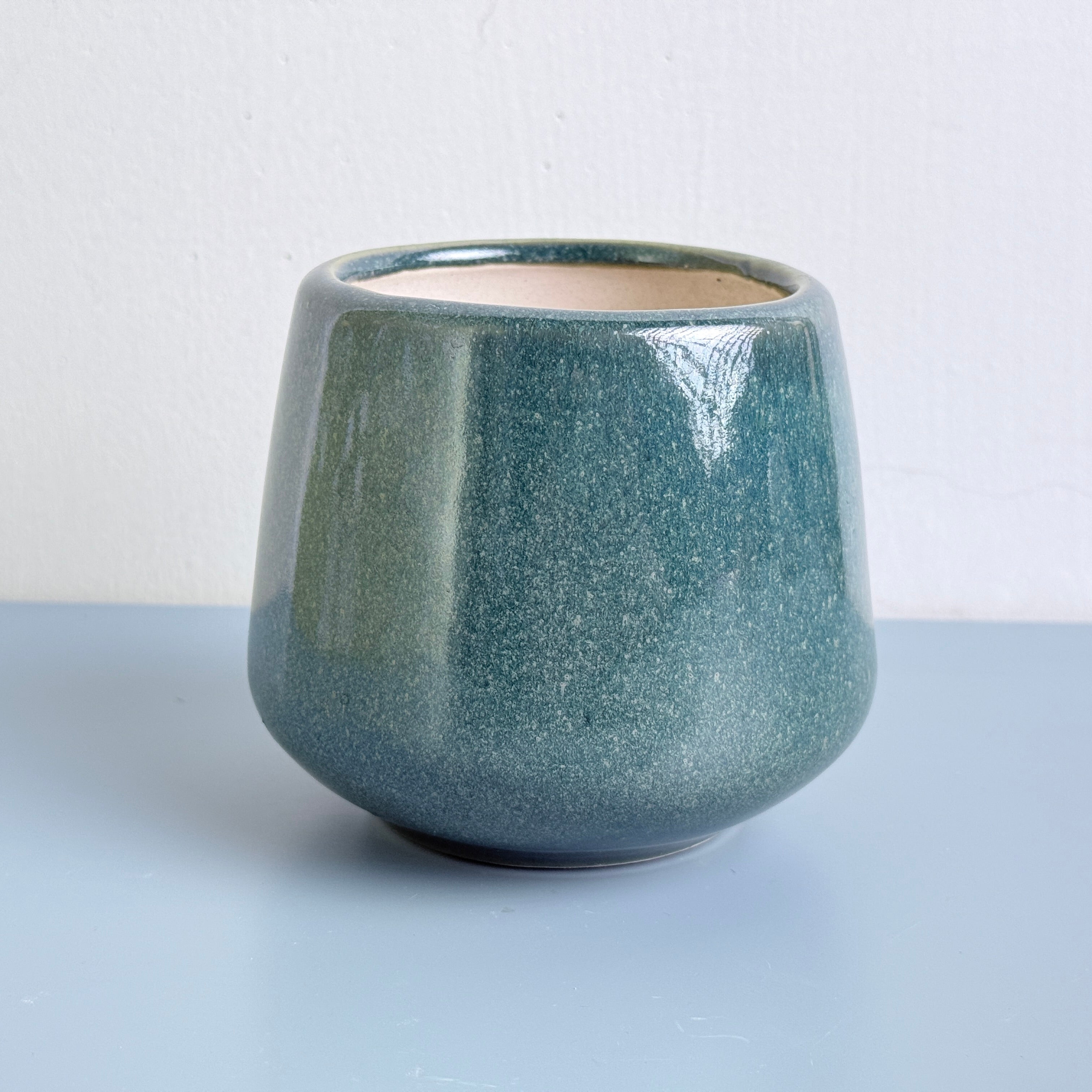 Glossy Round Ceramic Planter Pot – Modern Indoor Plant Pot with Drainage Hole