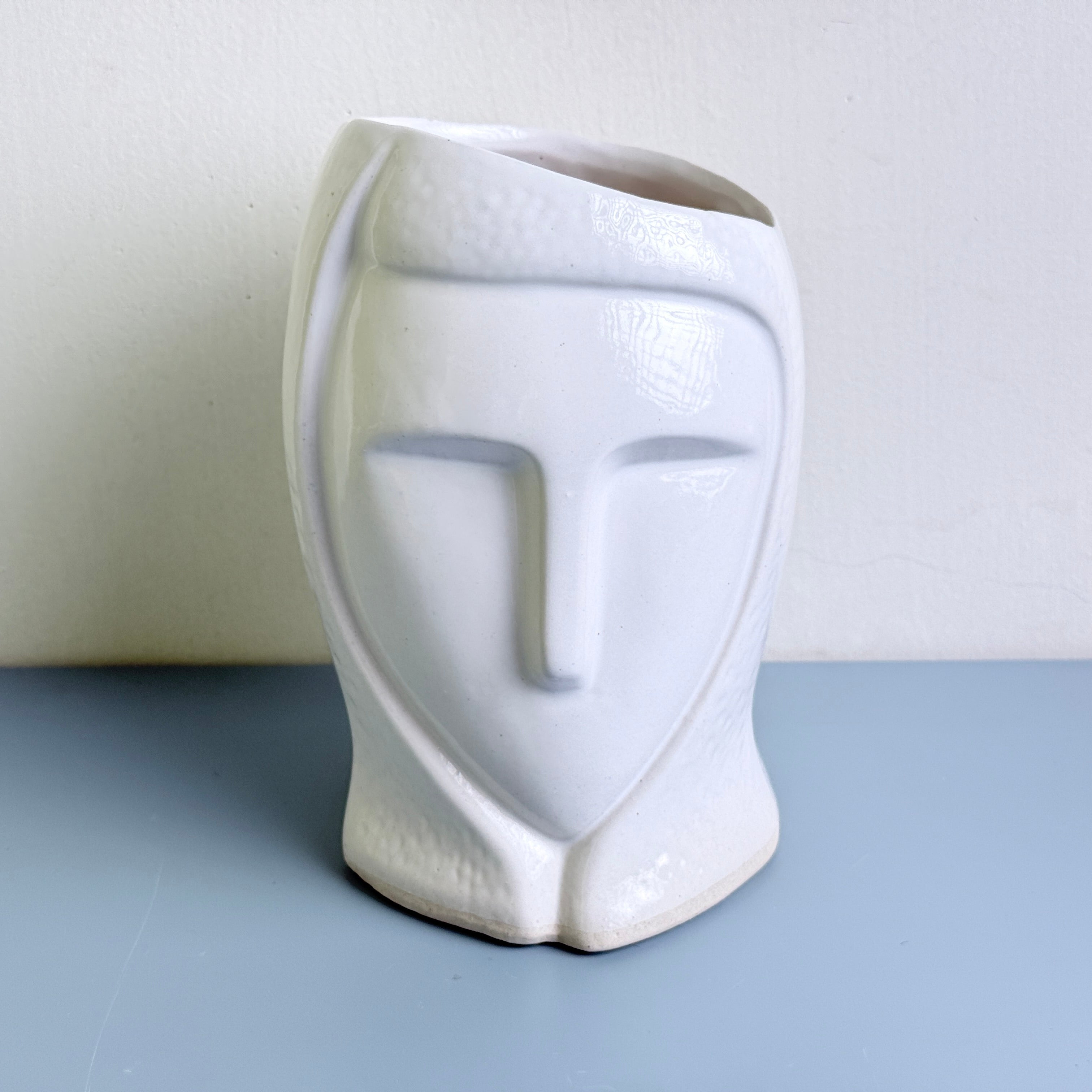 Modern Face Ceramic Planter 19.5cm – Tall Artistic Indoor Decorative Pot
