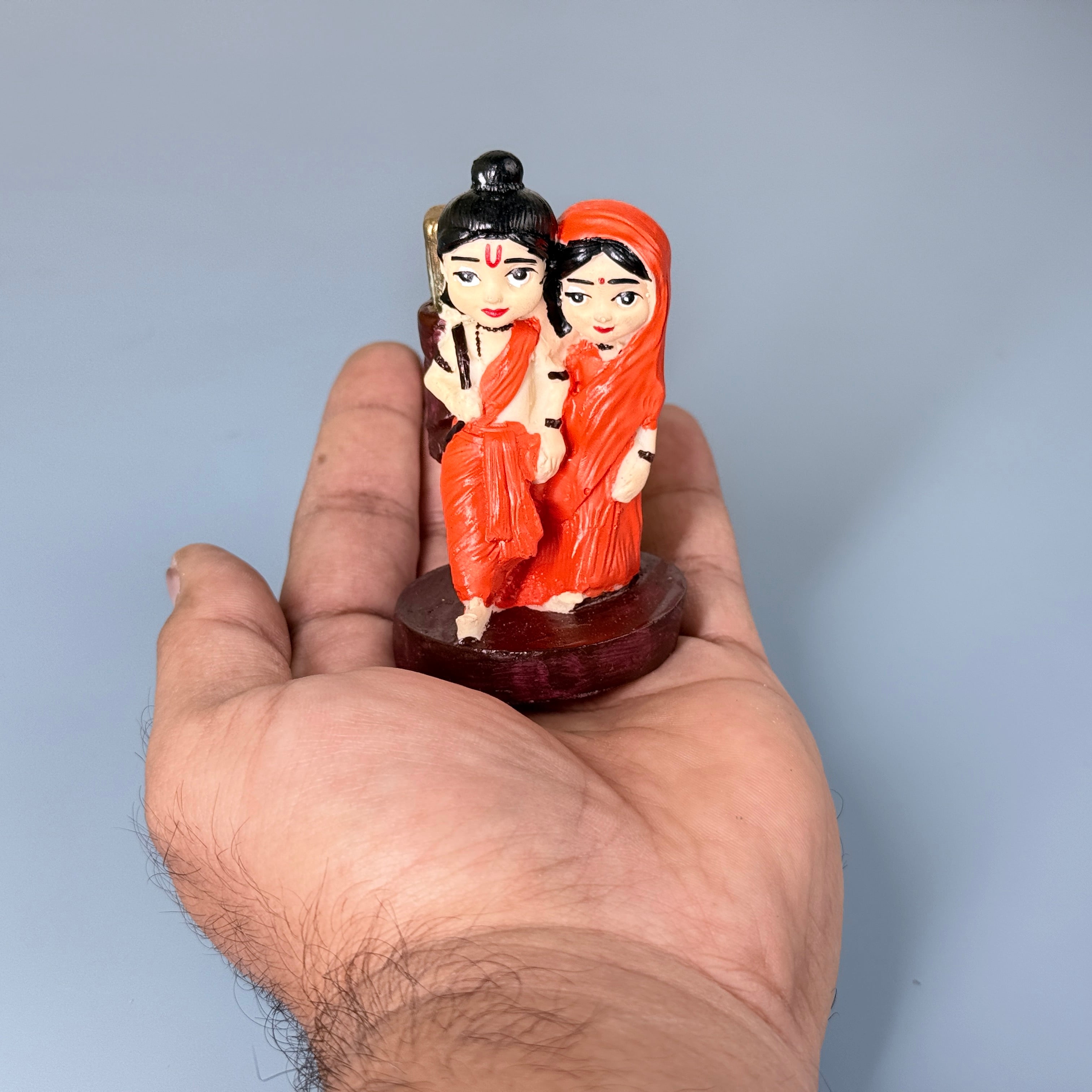 Ram Sita Resin Idol – Cute Divine Couple Spiritual Home Décor Statue