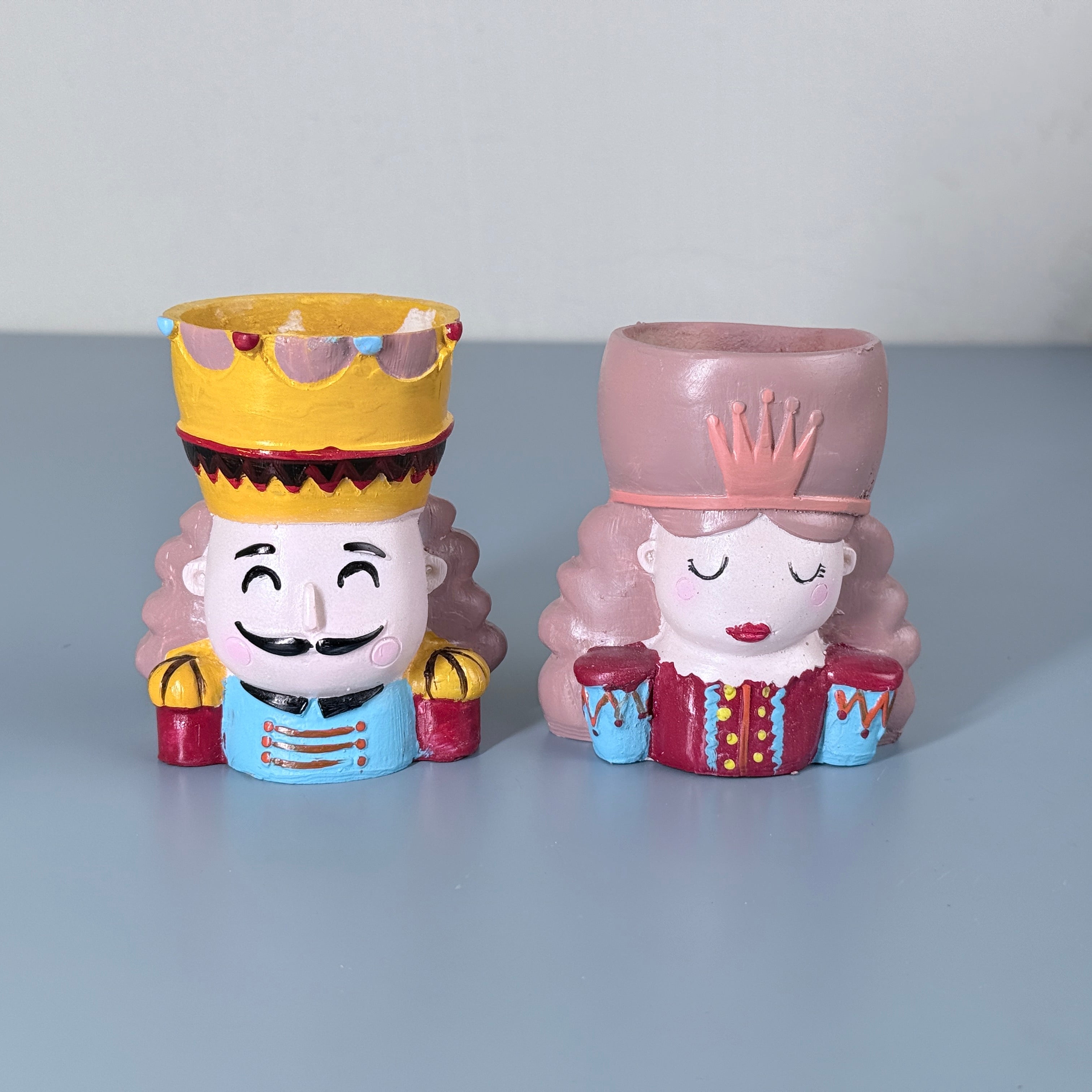 King & Queen Resin Planter Set – Cute Couple Mini Succulent Pots (Set)