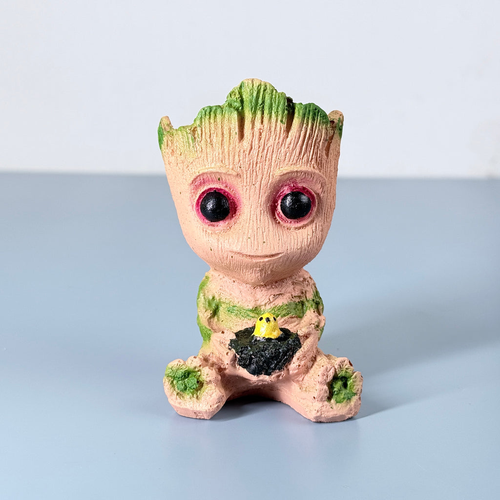 Baby Groot Resin Planter – Cute Mini Succulent Pot for Desk & Home Décor