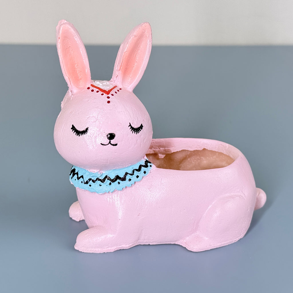 Cute Pink Bunny Resin Planter Pot – Adorable Rabbit Succulent Pot for Desk & Home Décor