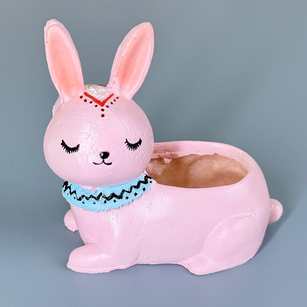 Cute Pink Bunny Resin Planter Pot – Adorable Rabbit Succulent Pot for Desk & Home Décor
