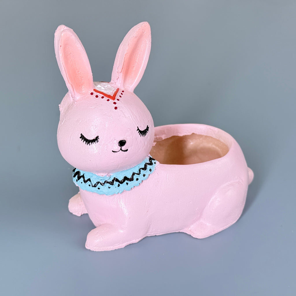 Cute Pink Bunny Resin Planter Pot – Adorable Rabbit Succulent Pot for Desk & Home Décor