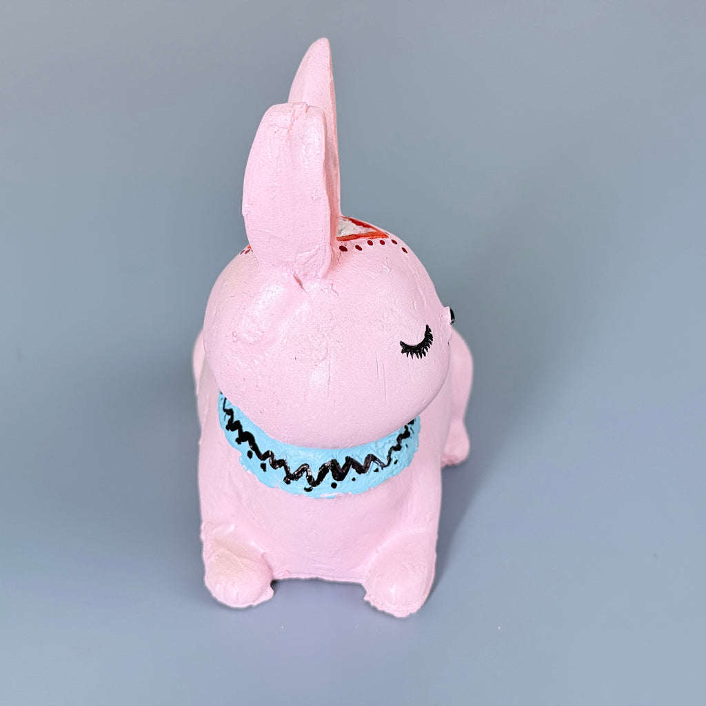 Cute Pink Bunny Resin Planter Pot – Adorable Rabbit Succulent Pot for Desk & Home Décor