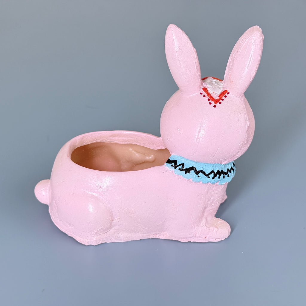 Cute Pink Bunny Resin Planter Pot – Adorable Rabbit Succulent Pot for Desk & Home Décor