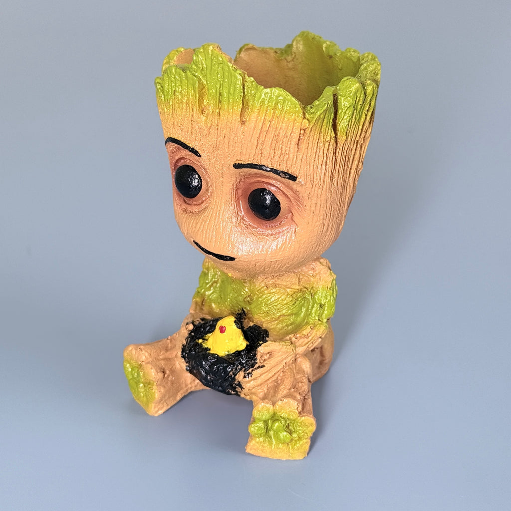 Baby Groot Resin Planter – Cute Mini Succulent Pot for Desk & Home Décor