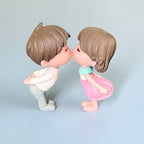 Mini Kissing Couple Resin Showpiece Romantic Love Figurine