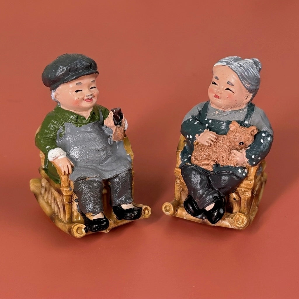 Cute Grandparents Resin Couple Showpiece Miniature Figurine for Home Decor