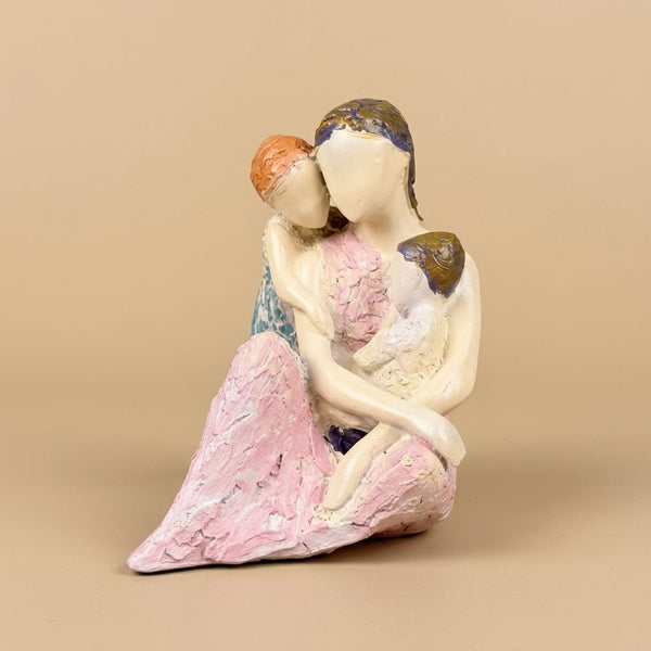 Mother with Kids Resin Showpiece Family Love Decorative Figurine