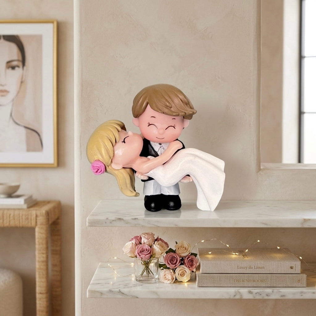 Mini Wedding Couple Resin Showpiece Bride & Groom Figurine