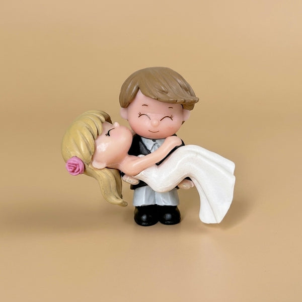 Mini Wedding Couple Resin Showpiece Bride & Groom Figurine