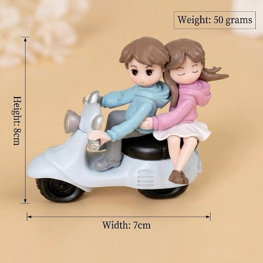 Mini Romantic Couple Scooter Resin Showpiece Love Figurine